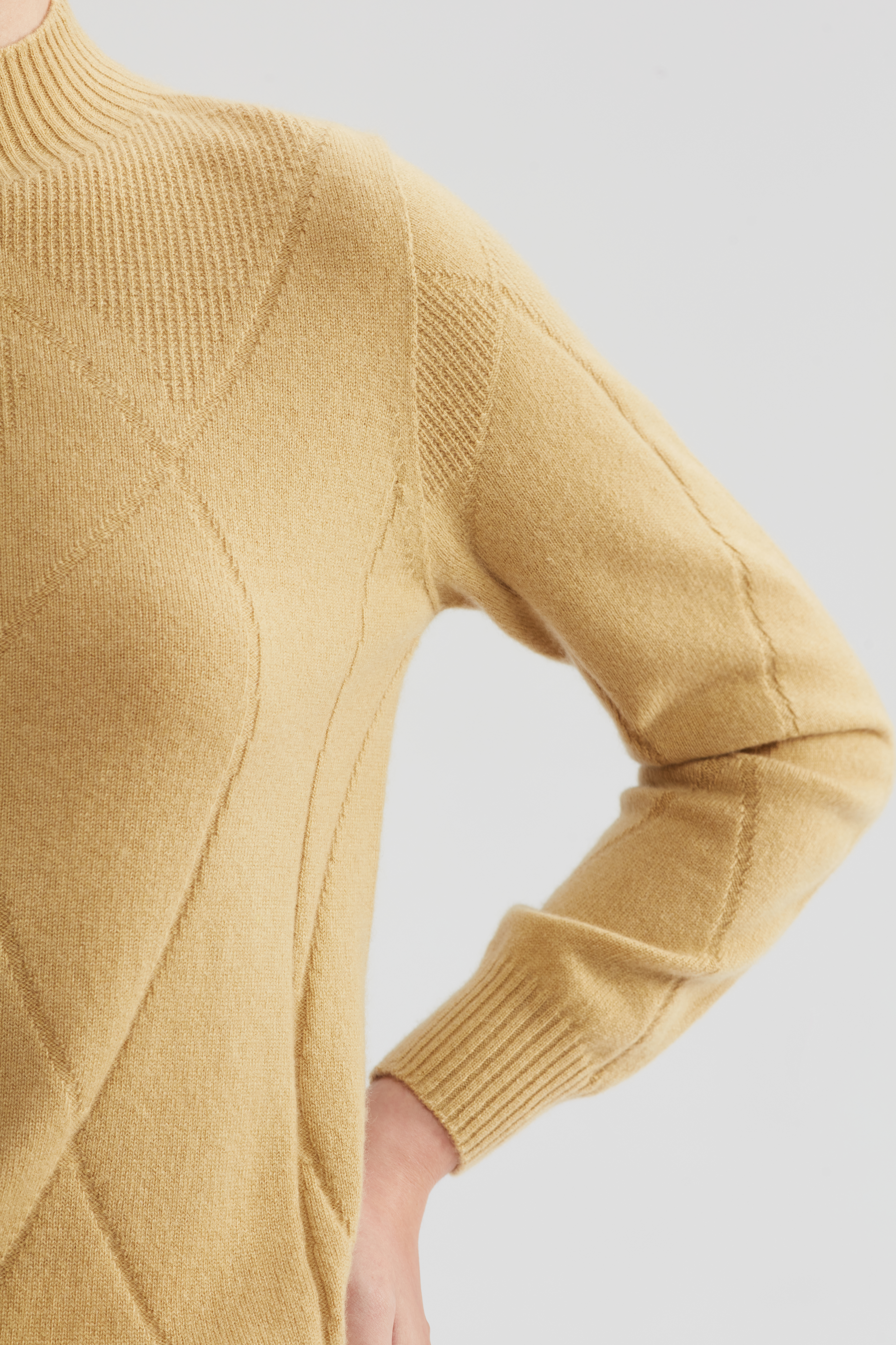 Бесплатная круглая линия линии шеи чистый кашемировый свитер